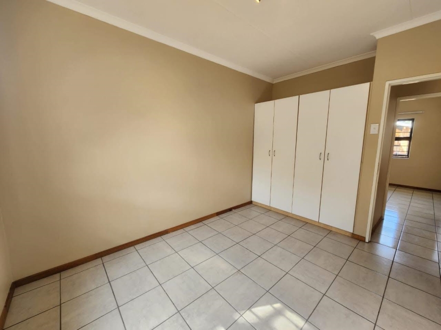 2 Bedroom Property for Sale in Rhodesdene Northern Cape